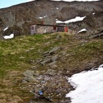067.Oameni suntem…si lasam urme materiale ale trecerii noastre prin natura