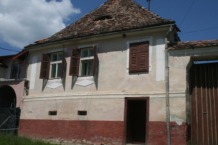 The Evangelical Church is selling parsonage houses in Transylvania!